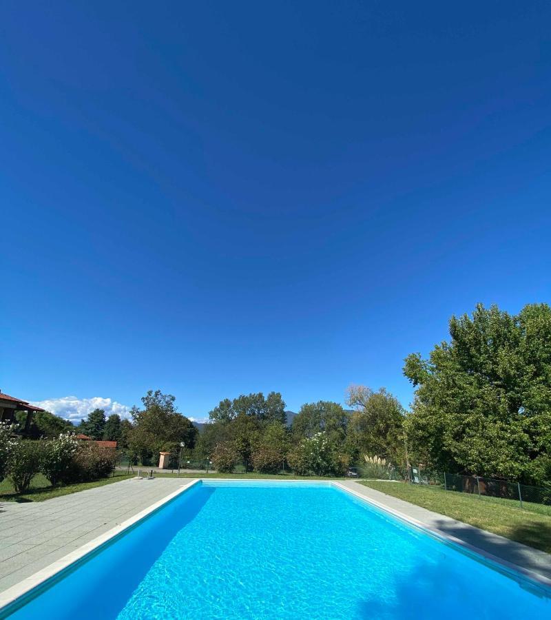 Il Canneto Lomnago Bagian luar foto